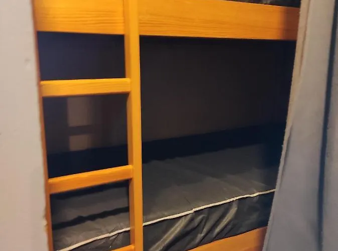 La Gela, Pieds De Pistes アラヌエ